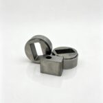 Custom Tungsten Carbide Rectangular Hole Die Bushing, Precision Cold Heading Trimming Mold Insert for Fastener Production - 图片 3