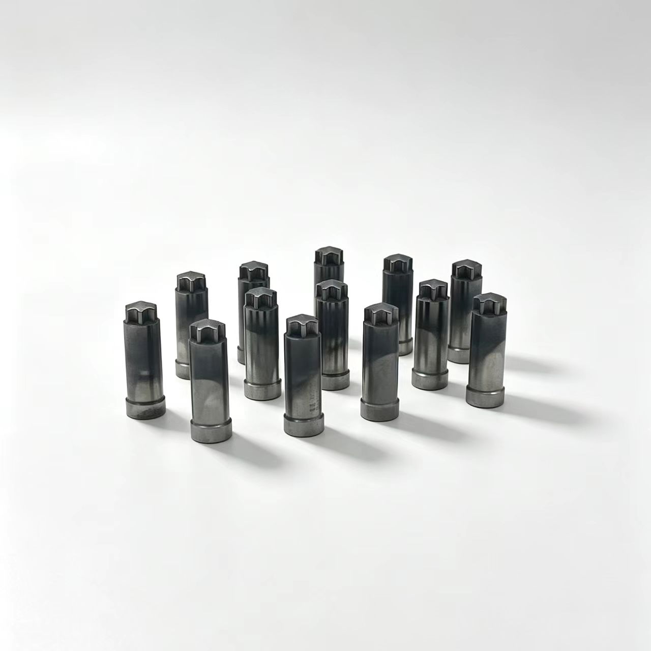 梅花冲头002 Titanium Coated Torx Punch HSS Steel High Precision Wear Resistant Punch for Cold Heading Machine Fastener Production Tool - 图片 1