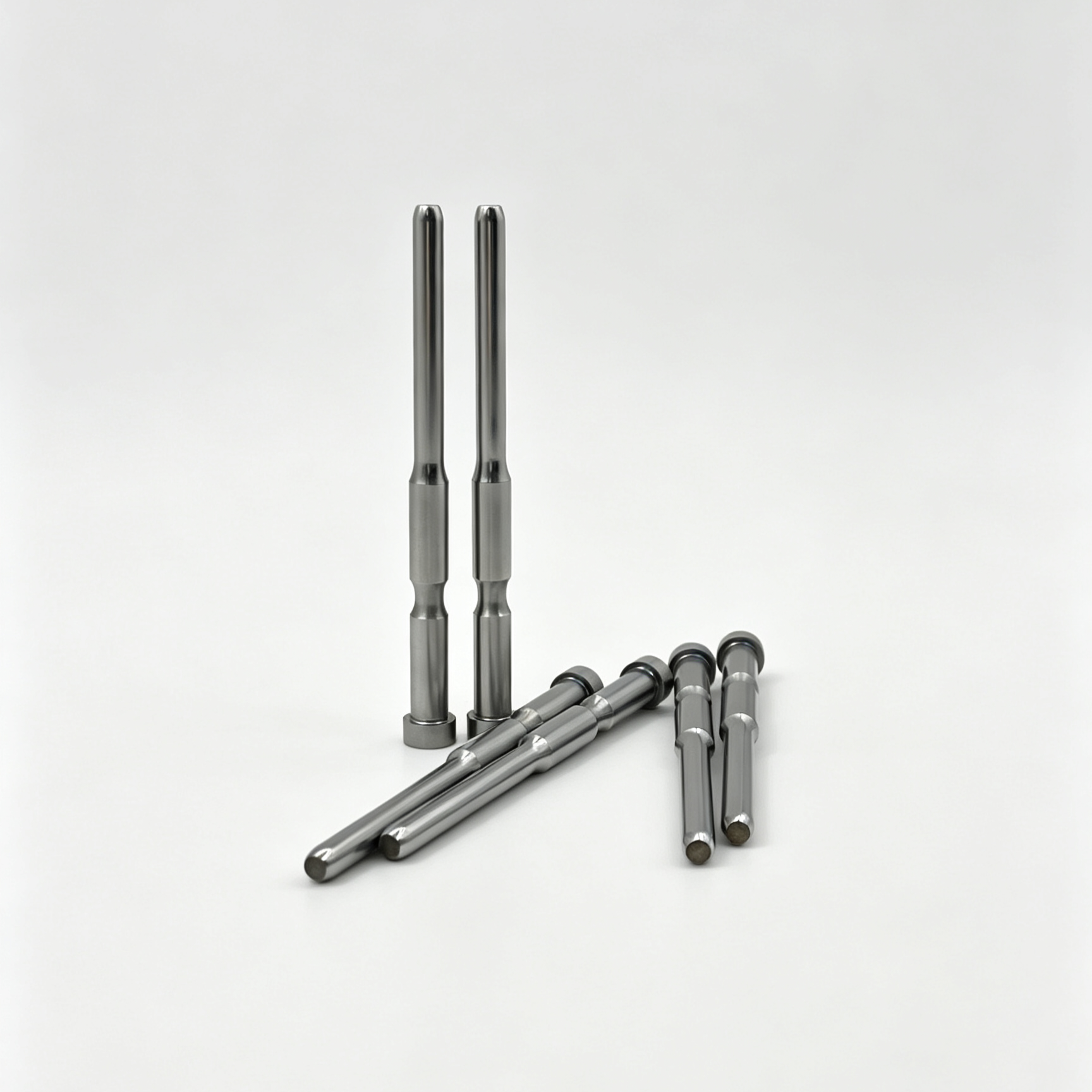 多阶圆头冲针 (1) Custom Mold Punch Pin SKD11 SKH51 Step Punch Tip Hardened High Precision Stamping Die Punch for Metal Stamping Mould Parts - 图片 1